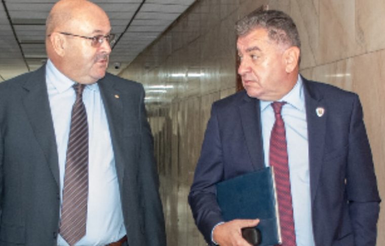 Cati angajati ar trebui sa concedieze Primaria Pitesti