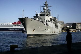 Doi romani arestati pentru spionaj in Grecia