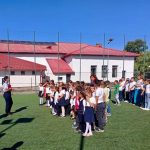 Elevii din Oarja invata sa reactioneze la cutremur