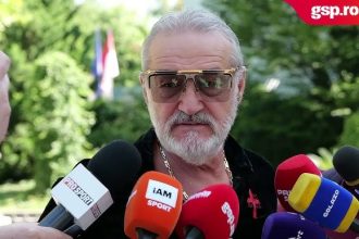 Gigi Becali a oferit bani adolescentilor