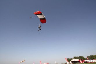 Instructorul de parasutism decedat era drogat dupa salt