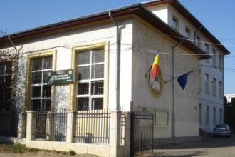 Lista scolilor comasate din Arges majoritatea in Pitesti