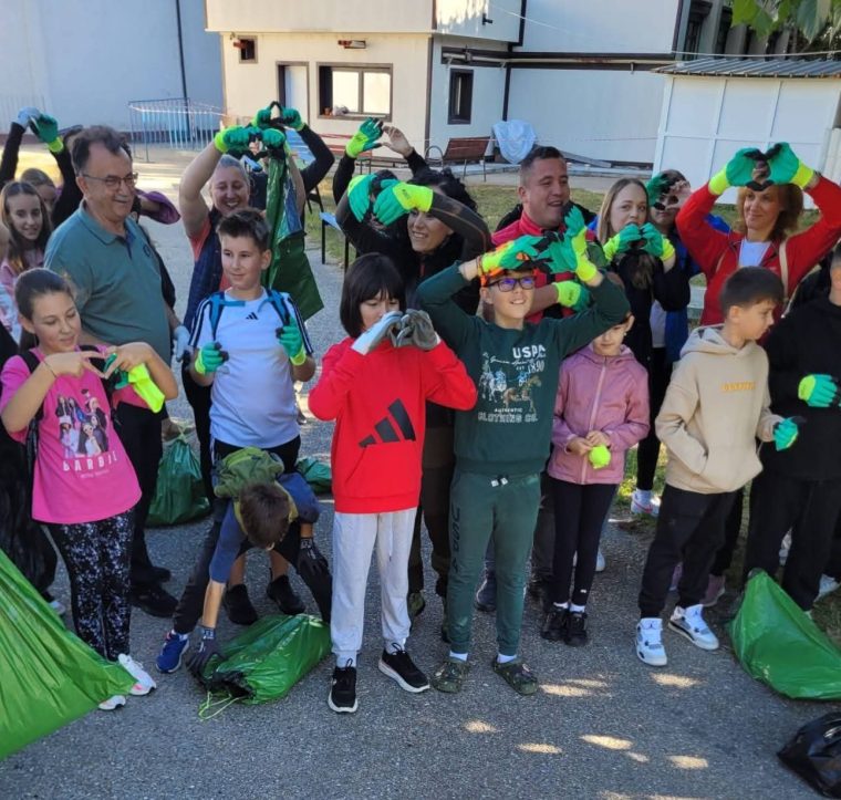 Orasul Mioveni la Ziua Nationala de Curatenie