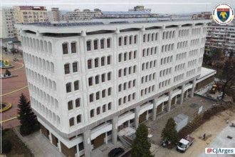 Organigrama CJ Arges are 502 posturi 75 vacante