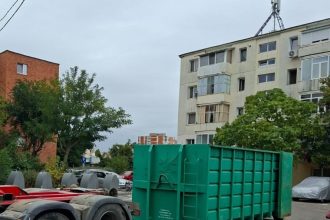 Piteshti A inceput colectarea deseurilor voluminoase si DEEE