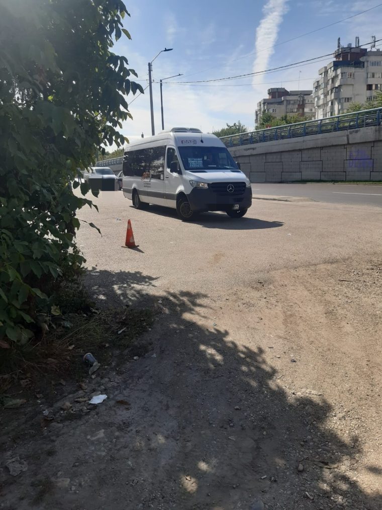 Piteshti Amende pentru firmele de maxi taxi de Politia Locala