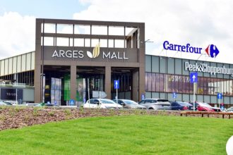 Pitesti Nu rata Bursa locurilor de munca pentru absolventi