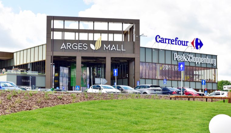 Pitesti Nu rata Bursa locurilor de munca pentru absolventi