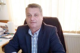 Primarul Nicolae Pana Daca reduc 20 din personal raman fara echipa