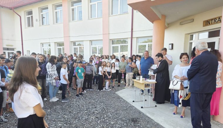 Primarul din Cateasca Liviu Nastase critica dascalii lipsa