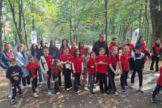 Promenada Inimilor in Parcul Trivale Miscare sanatoasa