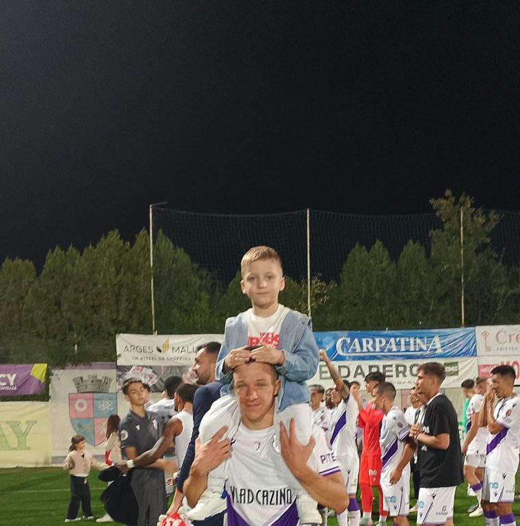Robert fiul fotbalistului Vadim Rata Tatal meu joaca la FC Arges