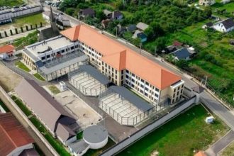 Romania deschide primul penitenciar cu biblioteci si sala de spectacole