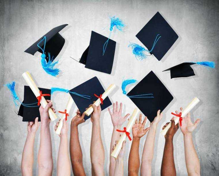 Romania pe ultimul loc in UE la absolventi universitari