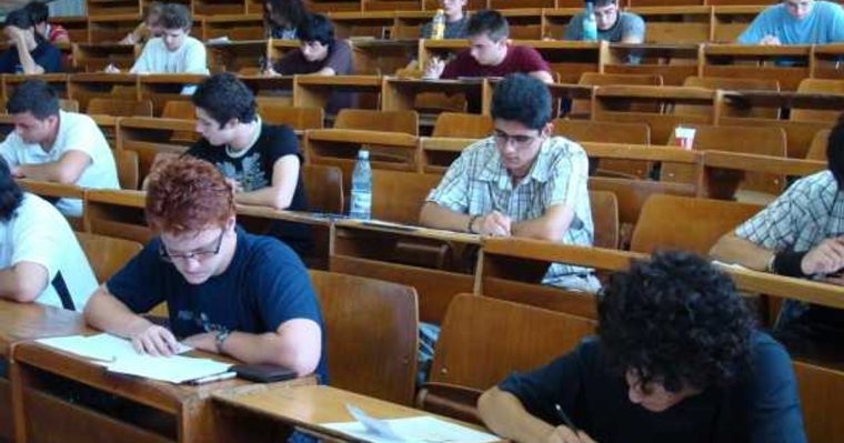 Studentii se alatura protestului profesorilor pe 8 septembrie