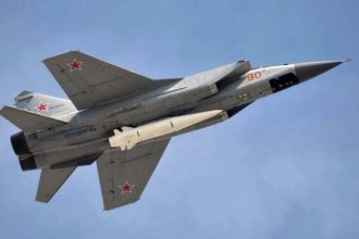 Trei avioane militare rusesti in spatiul NATO