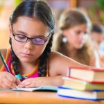 Uluitor O fata de 9 ani a promovat bacalaureatul in Franta