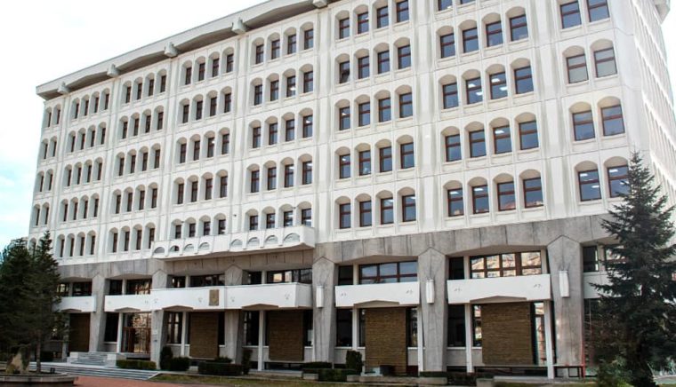 Un anume N Marius ne trimite o replica