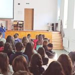 Alina Gorghiu mandra de elevii Colegiului Vlaicu Voda