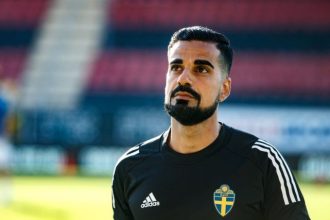 Arbitru controversat la meciul FCSB Young Boys