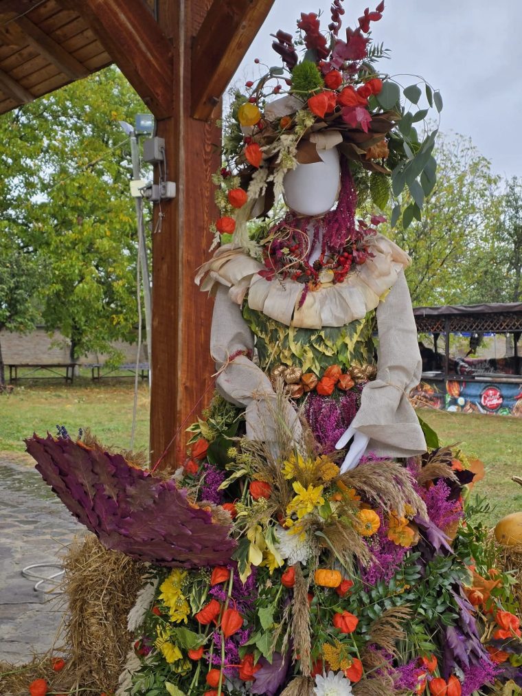 Astazi 3 octombrie se deschid portile Targului de mestesuguri