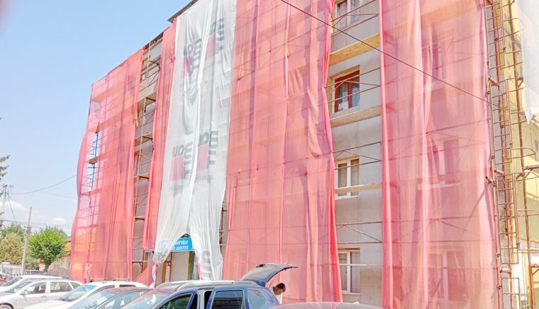 Austeritatea afecteaza Campulungul doar 3 din 13 blocuri continua lucrarile