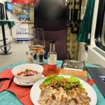 Cat cost o friptur i o bere la CFR