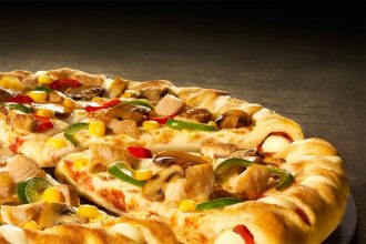 Cutremur in industria fast food Pizza Hut inchide 68 restaurante