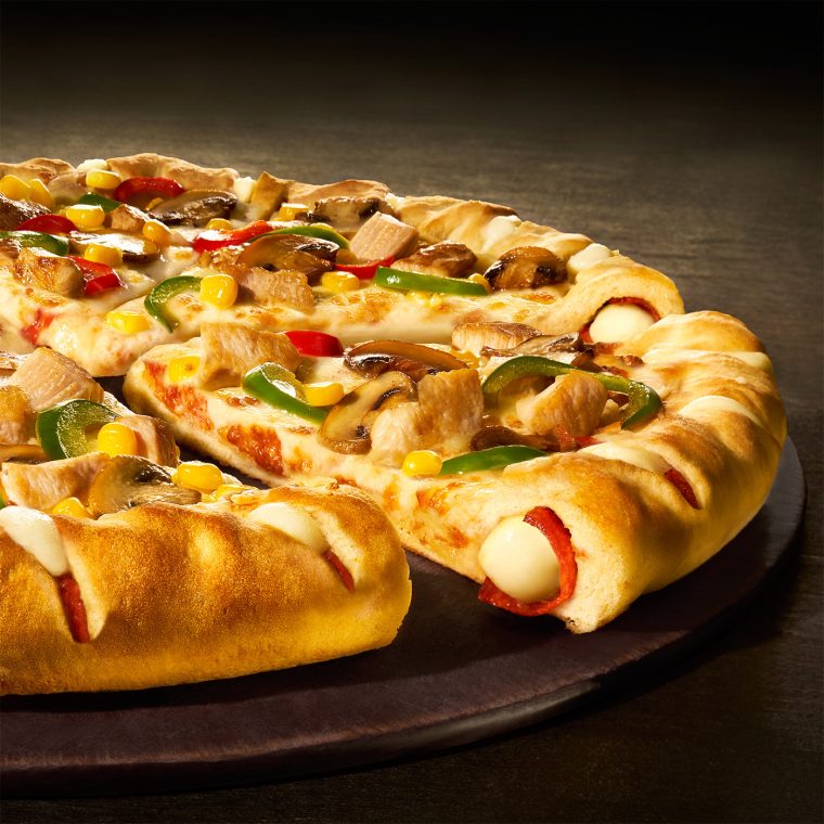Cutremur in industria fast food Pizza Hut inchide 68 restaurante