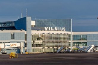 Lituania a inchis din nou aeroporturile din Vilnius si Kaunas