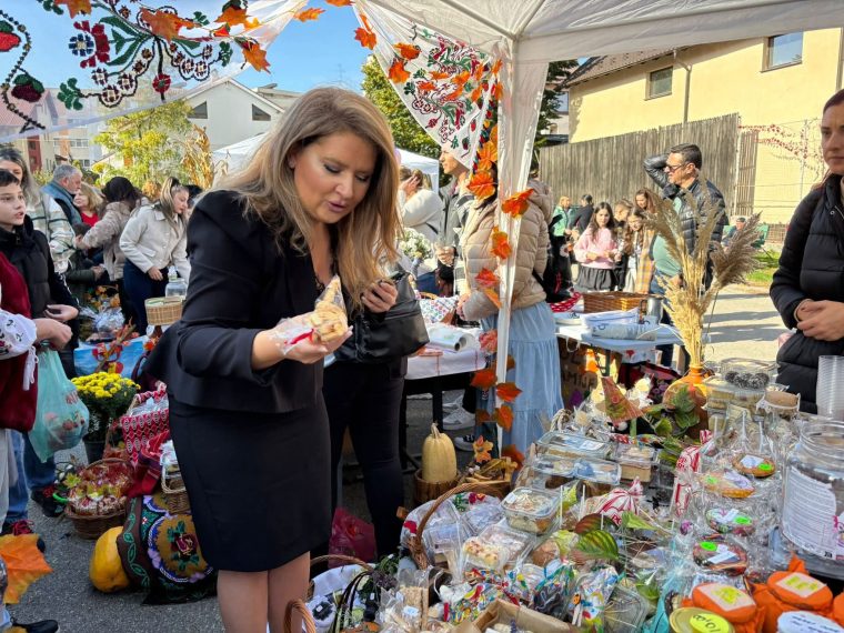 Prefectul Ioana Facaleata la Targul de Toamna al copiilor