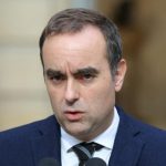 Premierul francez a demisionat dupa 12 ore