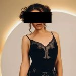 Scandal Profesoara de biologie descoperita pe videochat