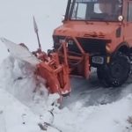 Transalpina ramane inchisa din cauza zapezii de 40 cm
