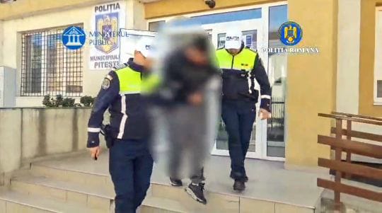 Video Pitesteanul urmarit si prins pe sosea retinut