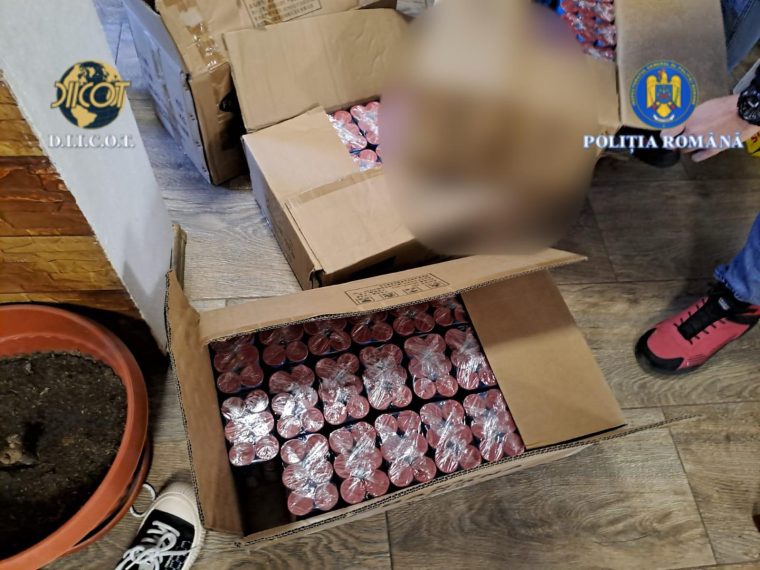 Video Pitesti Grup infractiunal arestati pentru contrabanda cu tigari