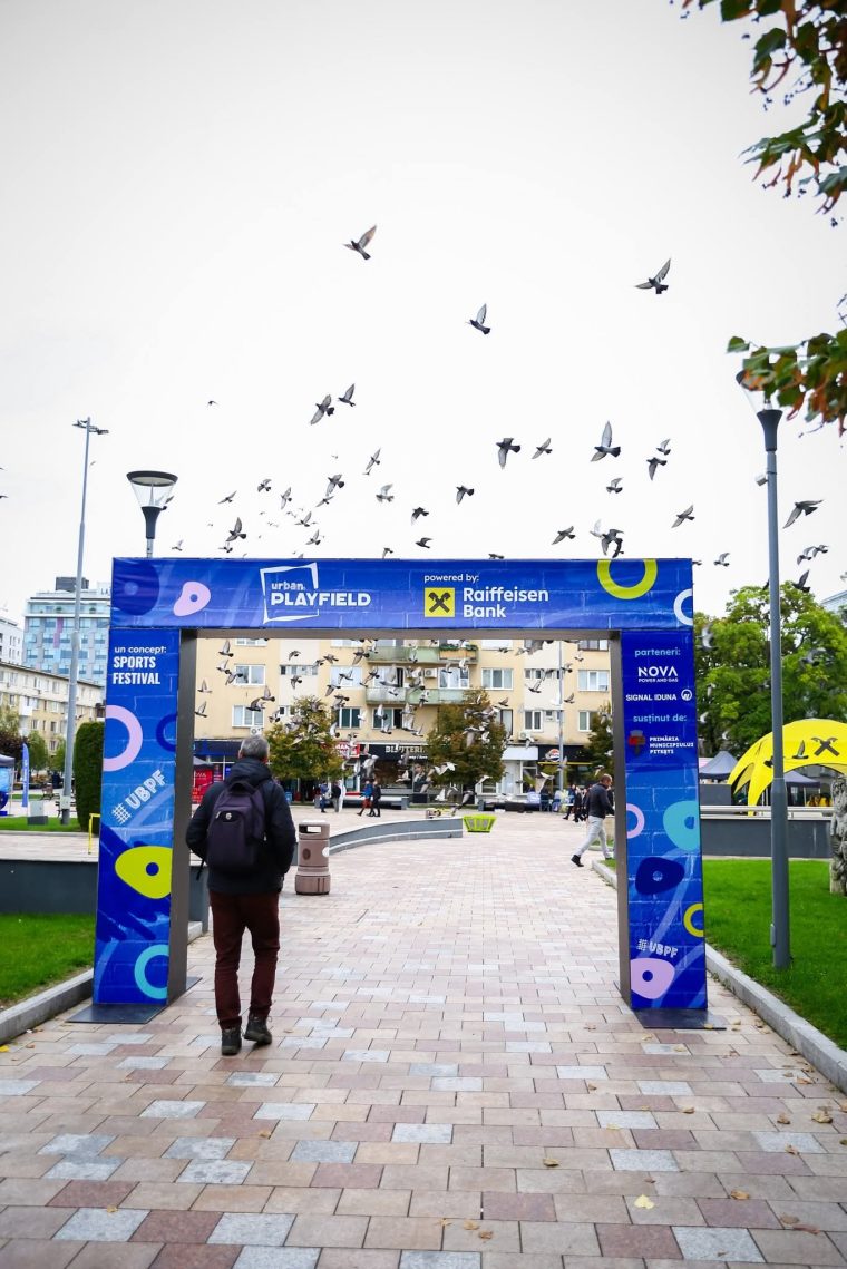 teren de joaca in piata primariei pitesti