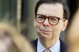 A murit Louis Schweitzer fost director Renault parintele Loganului