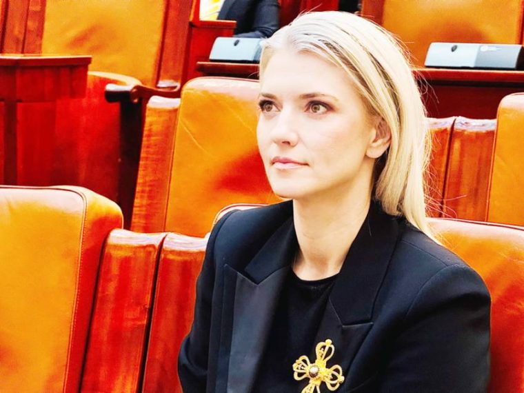 Alina Gorghiu Ma bucur enorm Legea impotriva violentei domestice adoptata