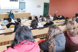 Campania Fara bullying in scolile argesene protectie si ajutor
