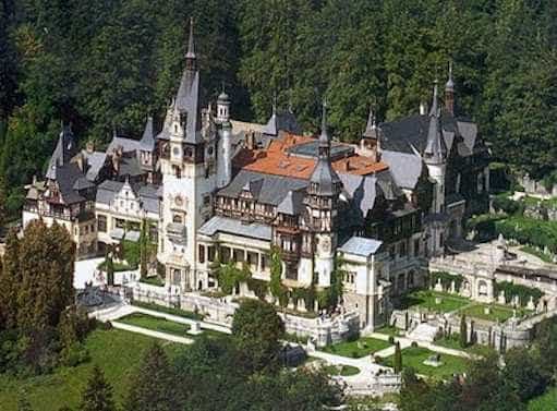 Castelul Peles destinatia preferata din Romania 2025
