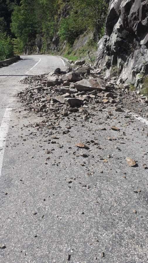 Circulatie oprita temporar pe Transfagarasan din cauza stancilor