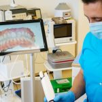 Clinica de medicina dentara Dr TEO Zambim oricand impreuna Coroana dentara din zirconiu