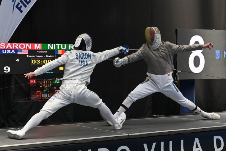 Echipa de sabie a Romaniei medalie de argint in Algeria