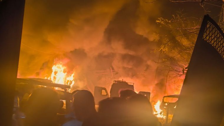 Explozie devastatoare intr o sectie de politie din India