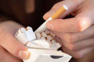 Fumatul in scoli Elevi din Arges sanctionati