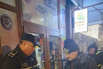 Gest lau dabil la Pitesti hrana si ceai pentru cei fara adapost