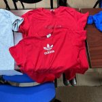 Haine contrafacute vandute in Arges prejudiciu de 19000 euro