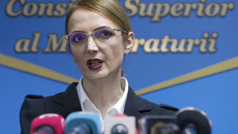 Lia Savonea solicita locuinta de protocol detinand o casa aproape de Bucuresti