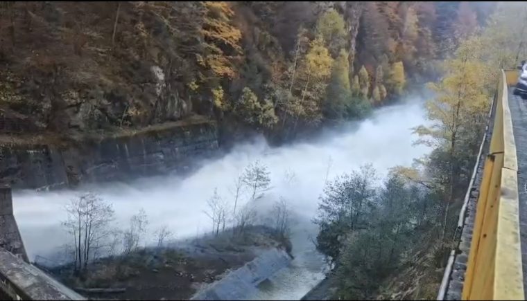 Miercuri 19 noiembrie exercitiu de deversare la Vidraru